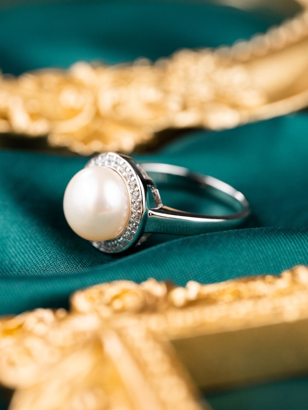 

MISS JO Rhodium-Plated Stones-Studded & Peral Finger Ring, Silver