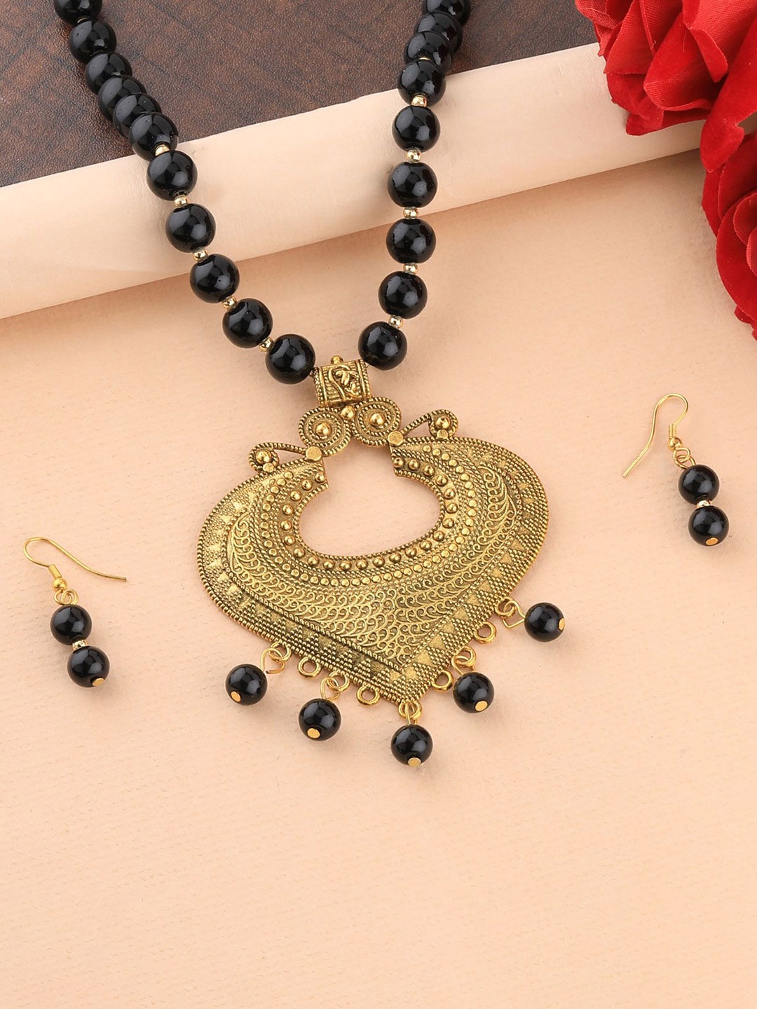 

Silver Shine Brass-Plated Peral-Beaded Jewellery Set, Gold