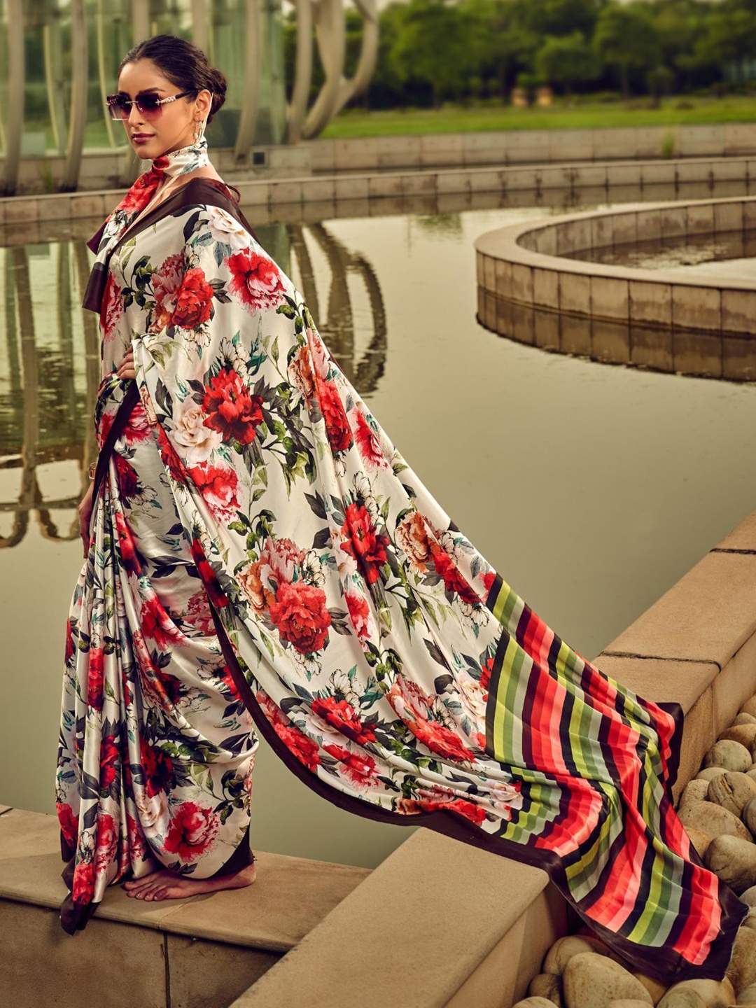 

ODETTE Floral Printed Satin Saree, White