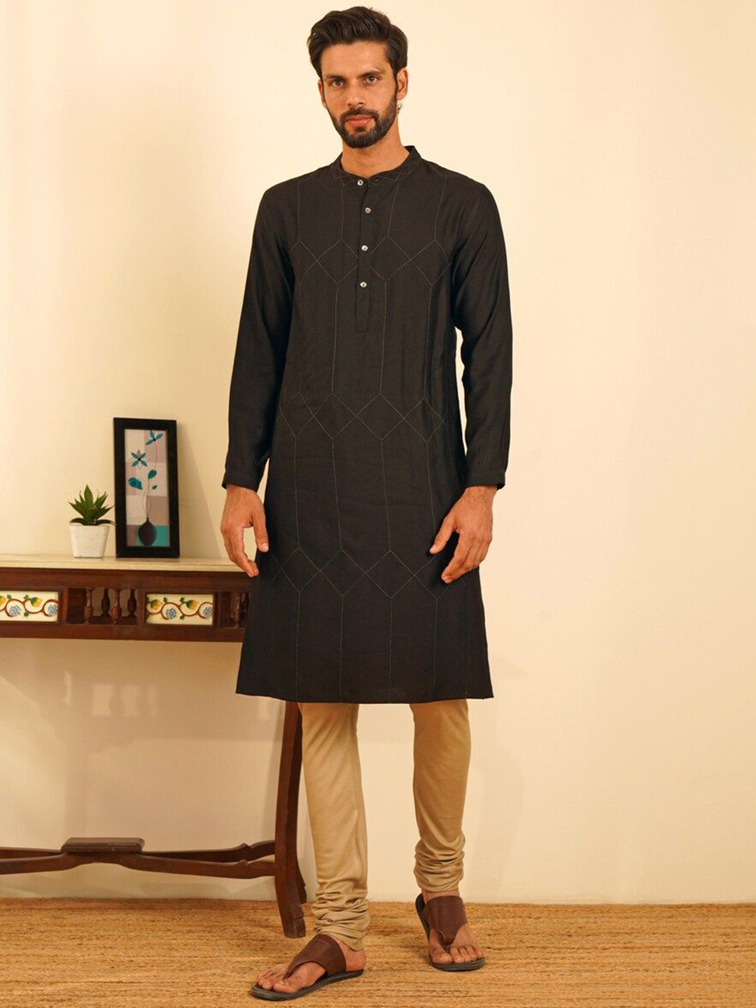 

JAYPORE Band Collar Thread Work Straight Kurta, Black