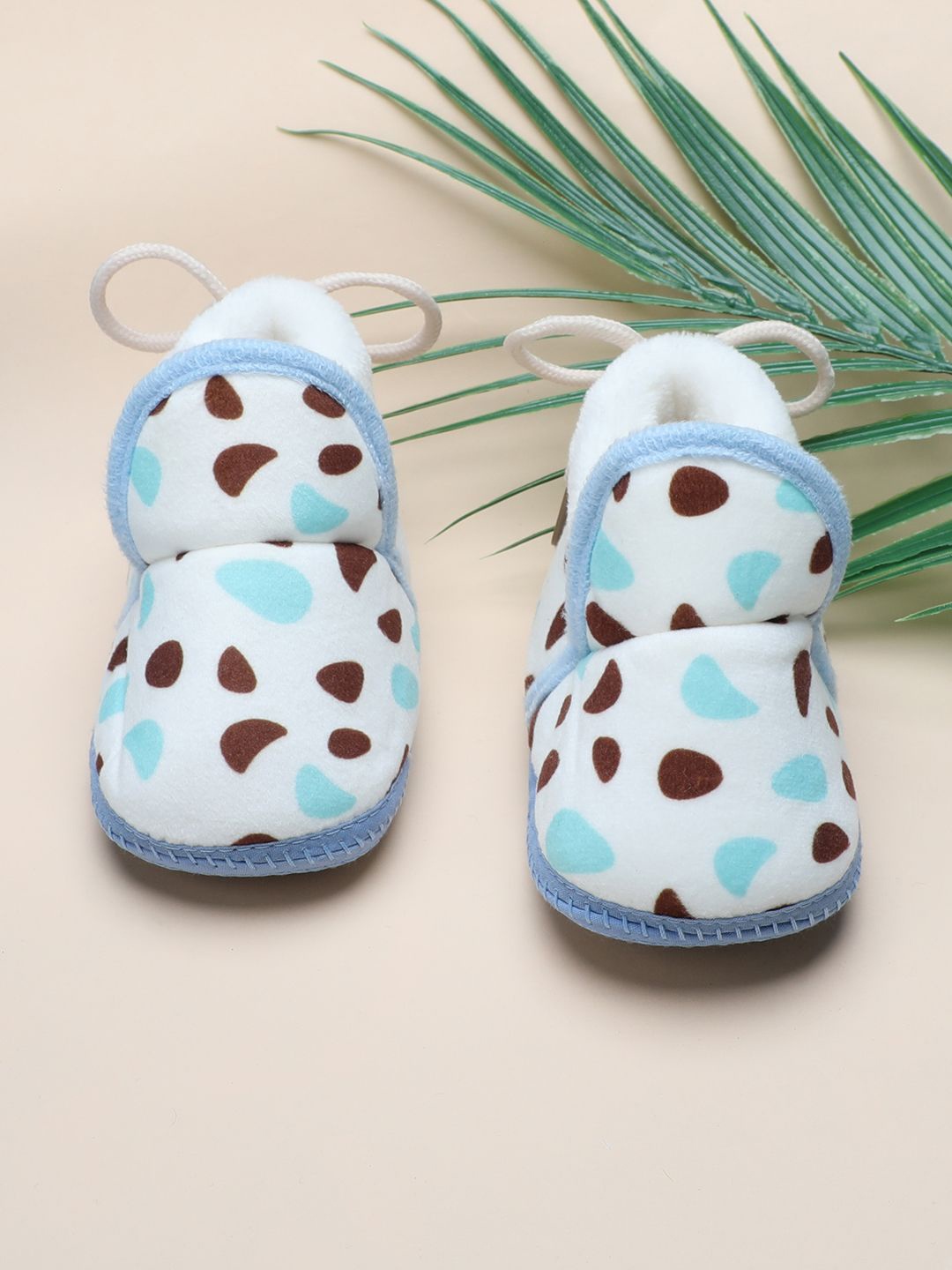 

Baby Moo Boys Cotton Booties, Blue