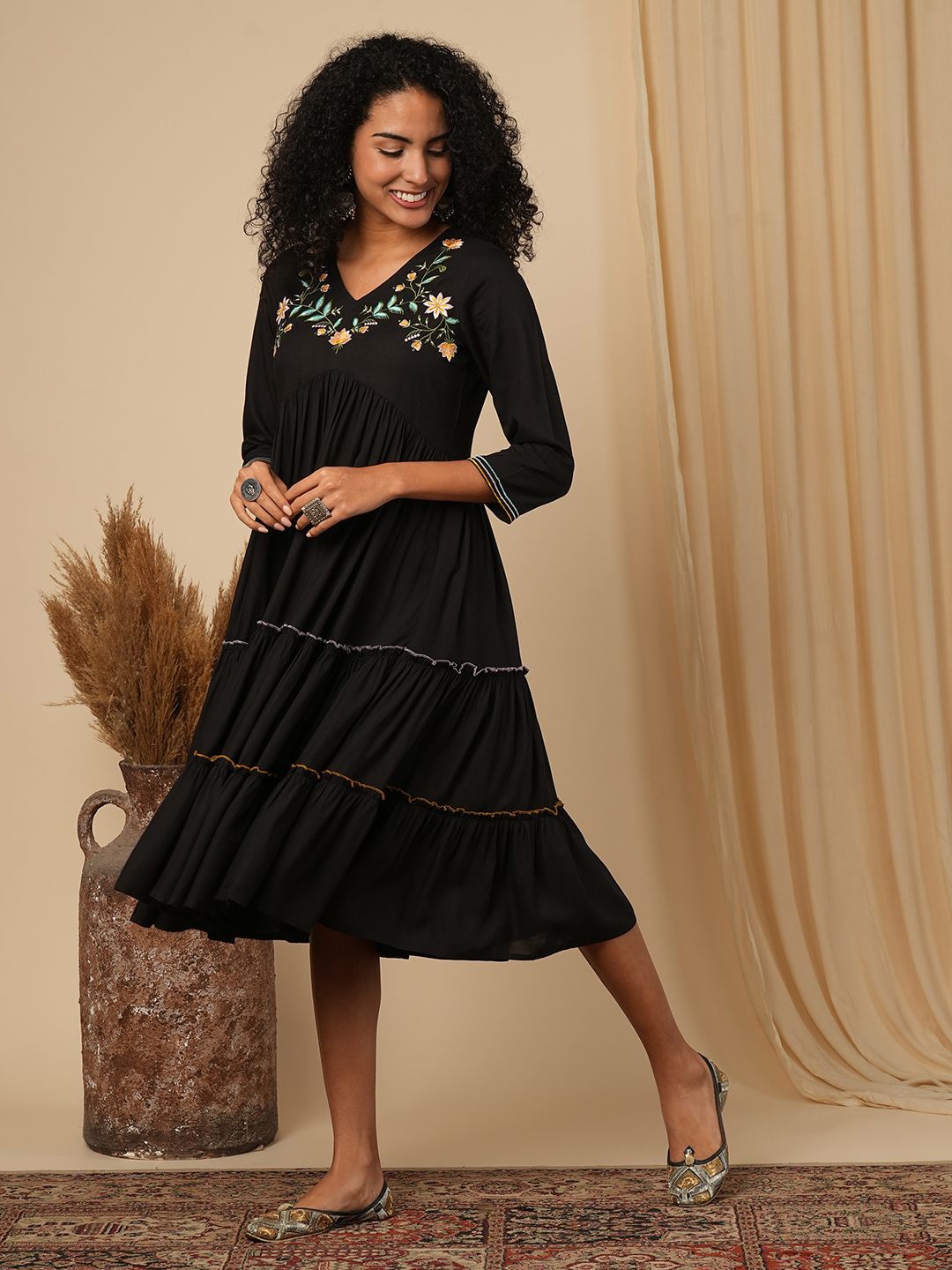 

Globus Floral Embroidered V-Neck Tiered Empire Midi Ethnic Dresses, Black