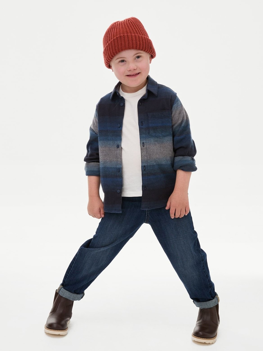 

Marks & Spencer Boys Spread Collar Faded Dyed Cotton Casual Shirt, Navy blue