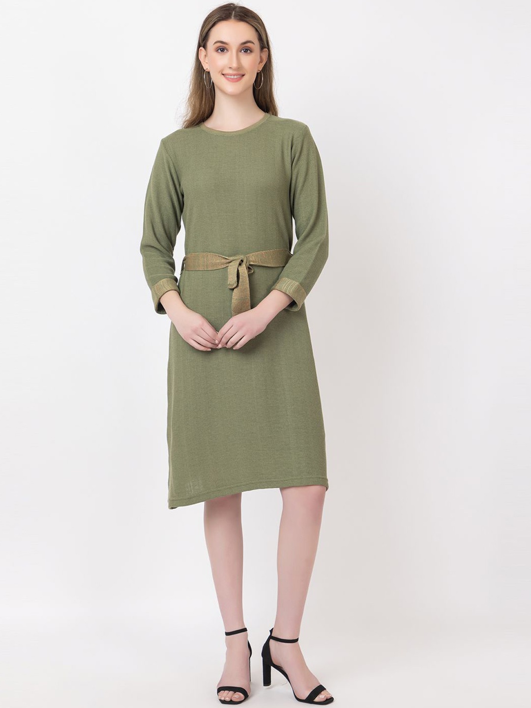 

KEIKO Belted Detail Round Neck Long Sleeves A-Line Kurta, Green