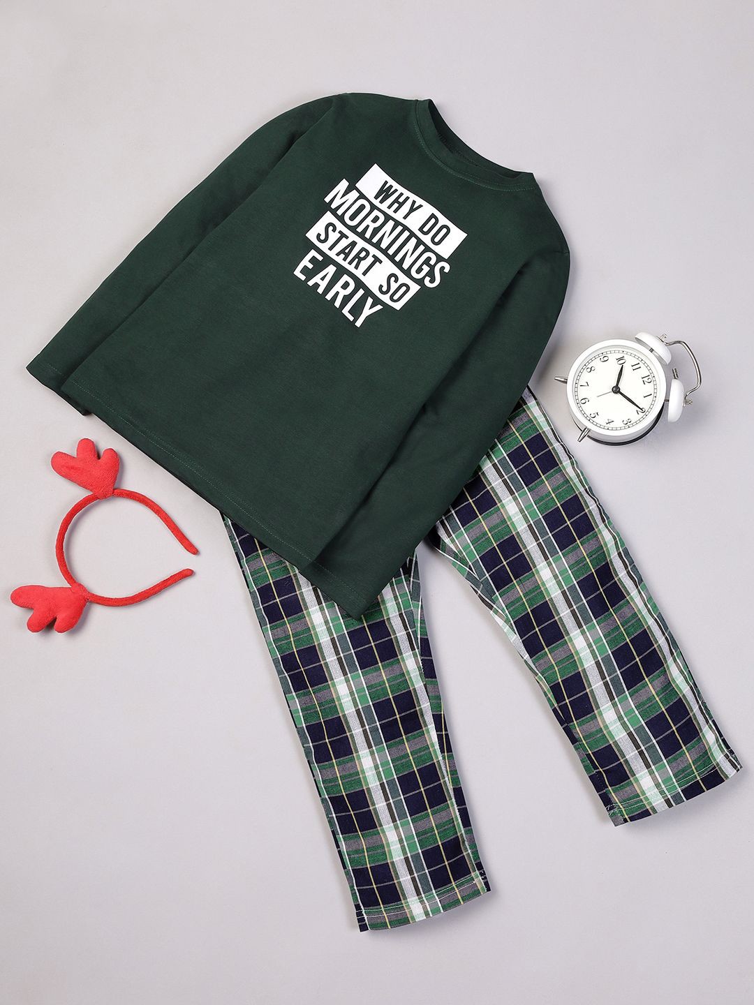 

RAINE AND JAINE Boys Typography Printed Pure Cotton Night suit, Green