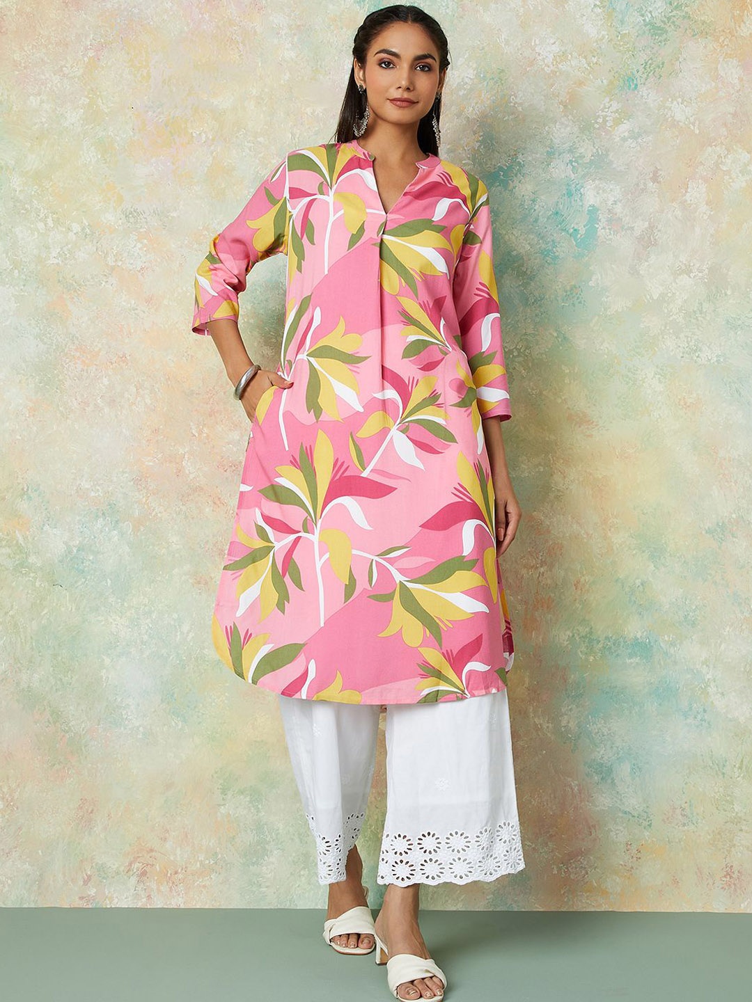 

Melange by Lifestyle Floral Printed Three Quarter Sleeves Straight Kurta, Pink