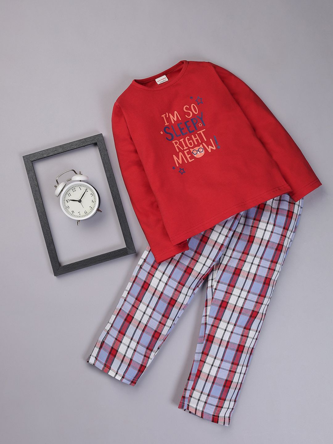 

RAINE AND JAINE Girls Typography Printed Pure Cotton Night suit, Red