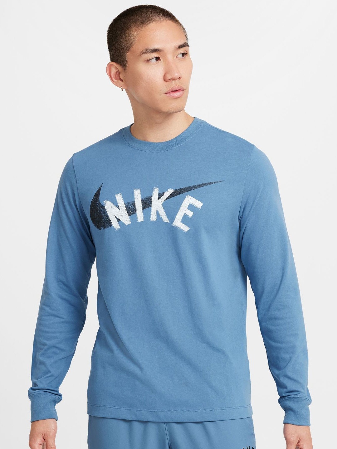 

Nike Men Dri-FIT Long-Sleeve Fitness T-Shirt, Blue