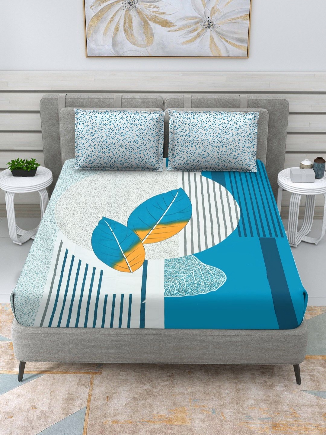 

RRC Turquoise Blue & White Floral 120 TC King Bedsheet with 2 Pillow Covers