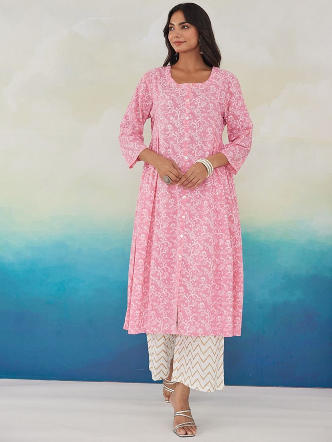 

HERE&NOW Floral Printed Round Neck Pure Cotton A-Line Kurta with Palazzos, Pink