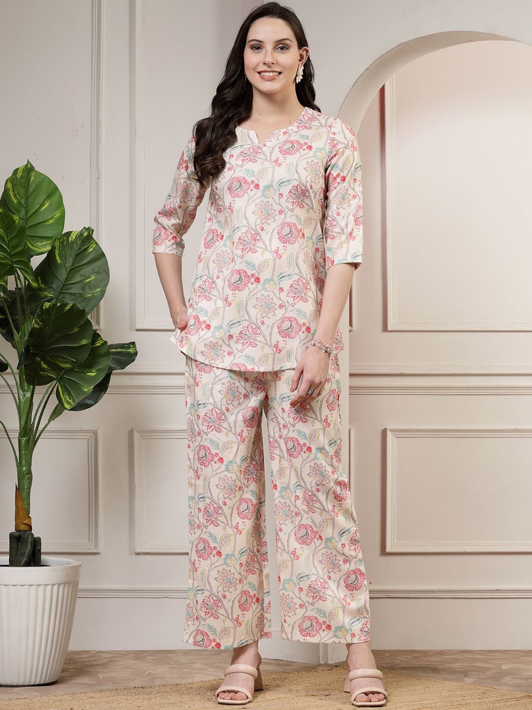 

HERE&NOW Floral Printed Top With Trousers Co-Ords, White