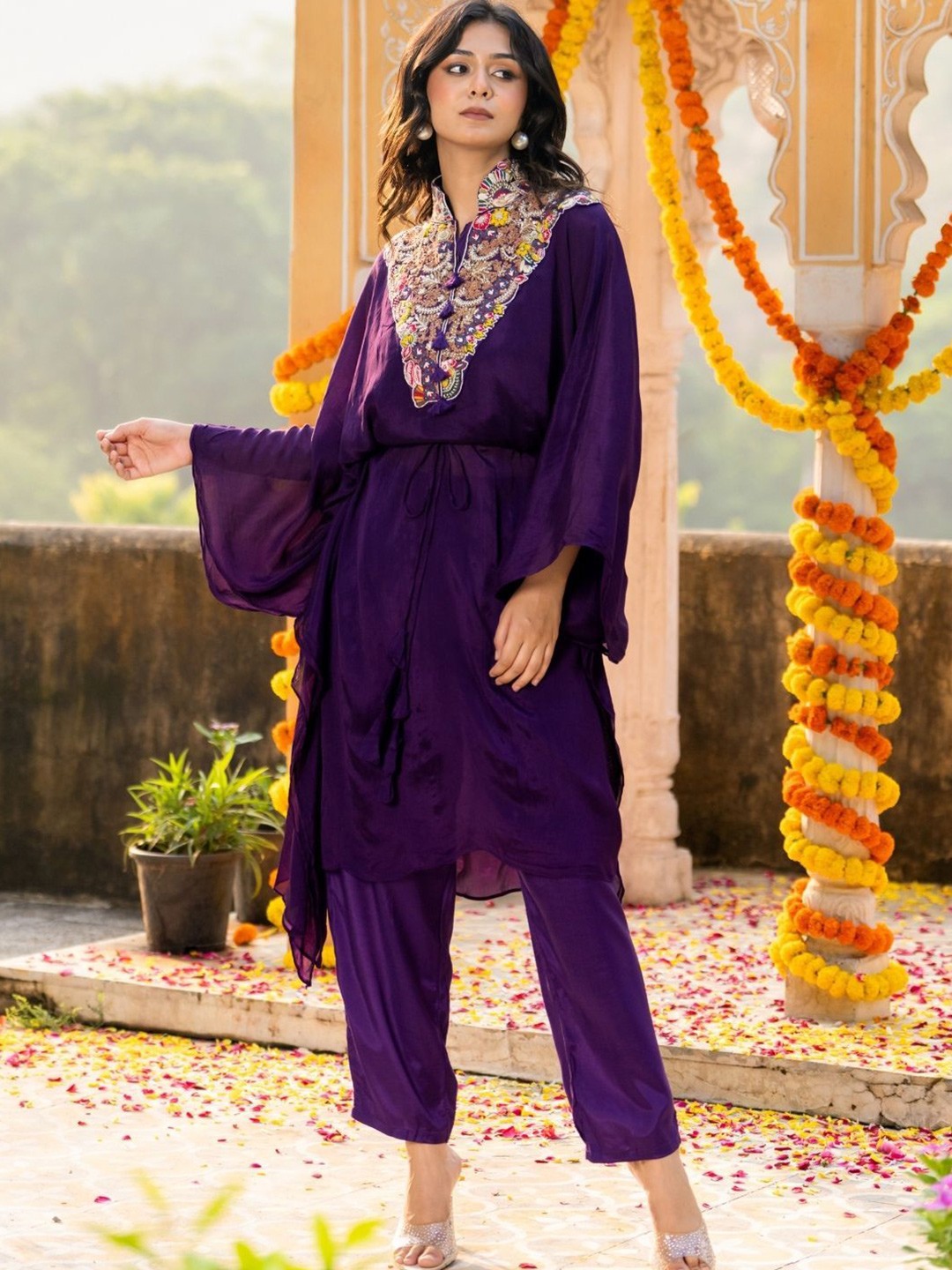 

HOUSE OF JAMOTI Embroidered Beads and Stones Kaftan Kurta with Trousers & Dupatta, Purple