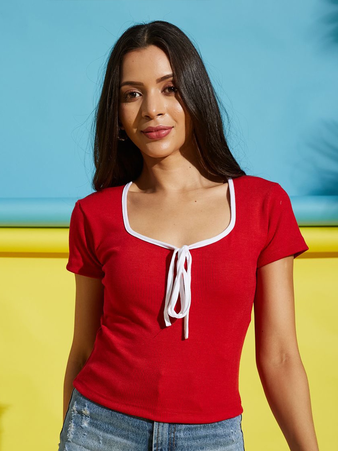 

AAHWAN Tie-Up Neck Cropped Regular Fitted Top, Red