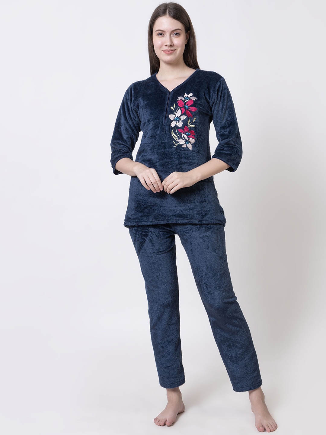 

AVYAY Women Printed Winter Night suit, Blue