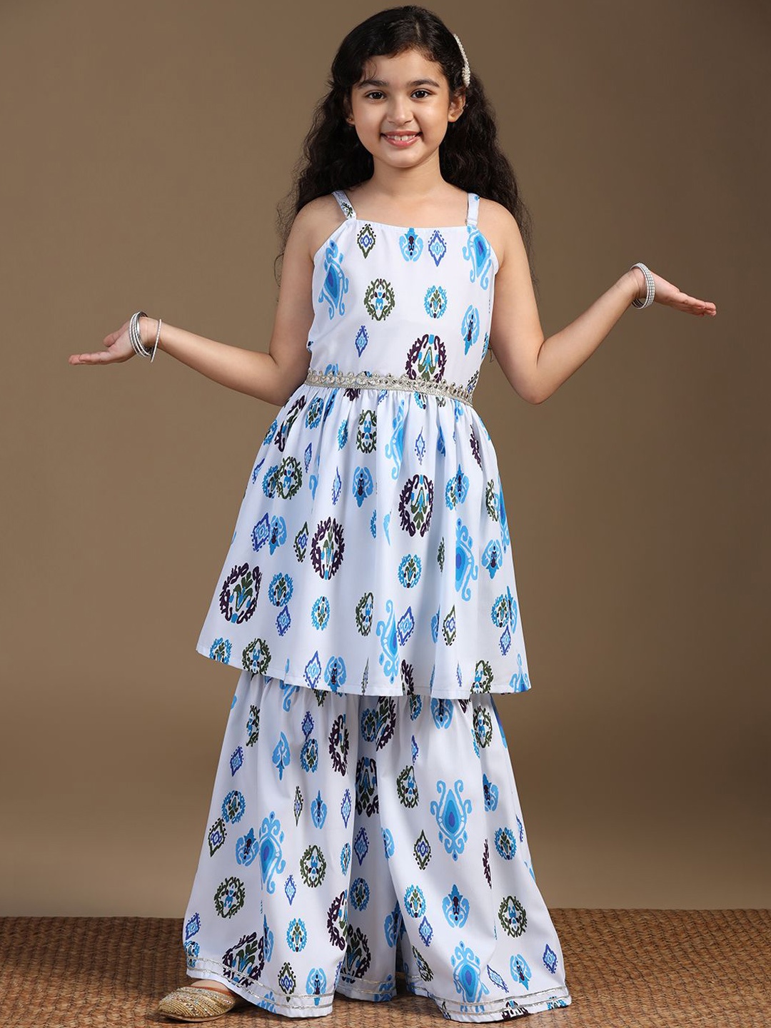 

FASHION DREAM Girls Ethnic Motifs Printed Regular Kurta with Sharara, Blue