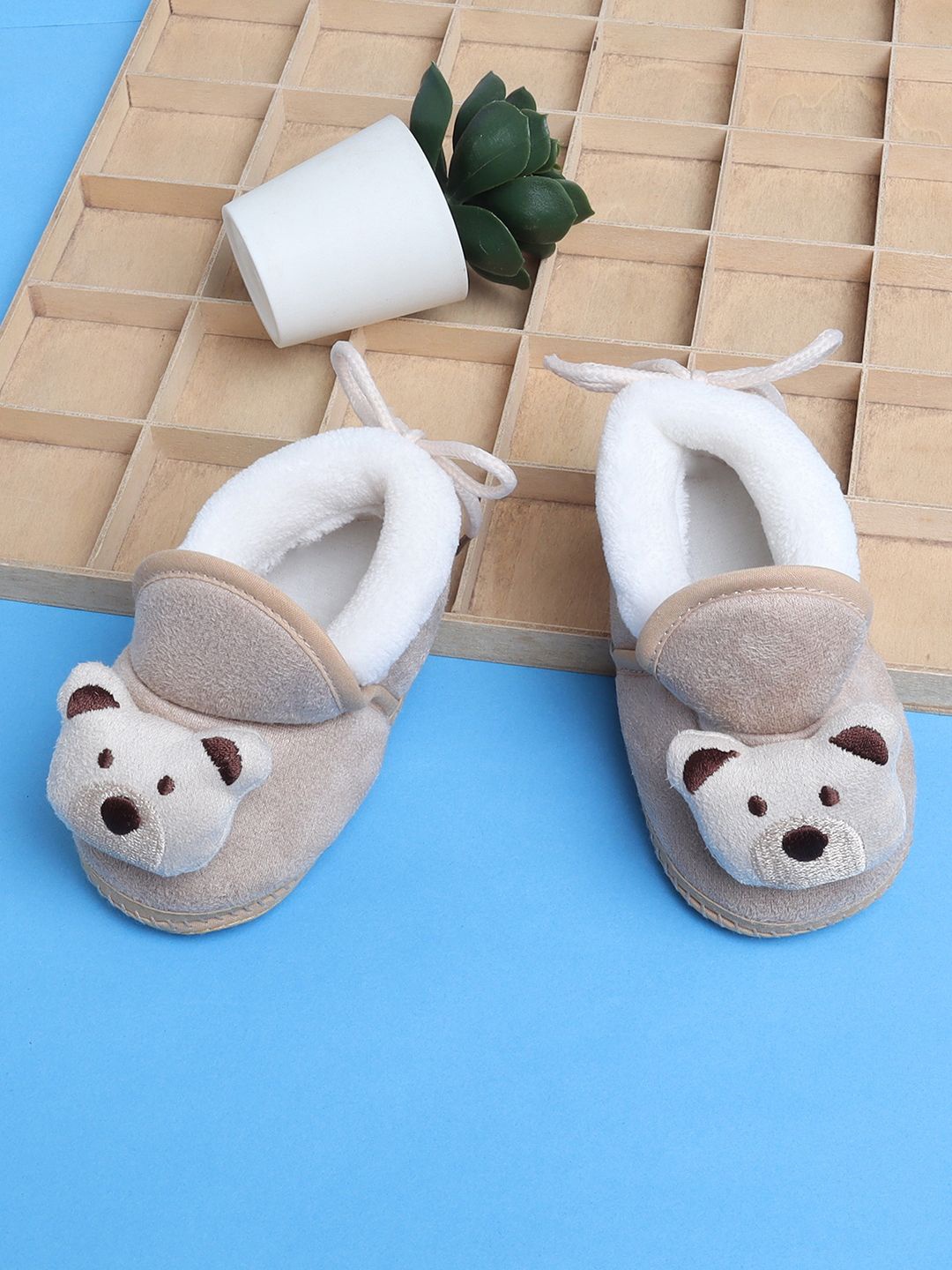 

Baby Moo Boys Cotton Slip-On Anti-Skid Plush Warm Booties, Beige