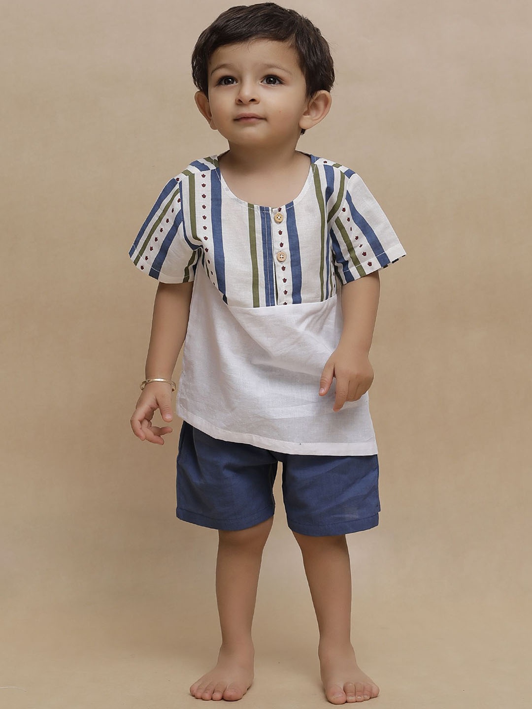 

TJORI Boys Pure Cotton Striped T-shirt with Shorts, Off white