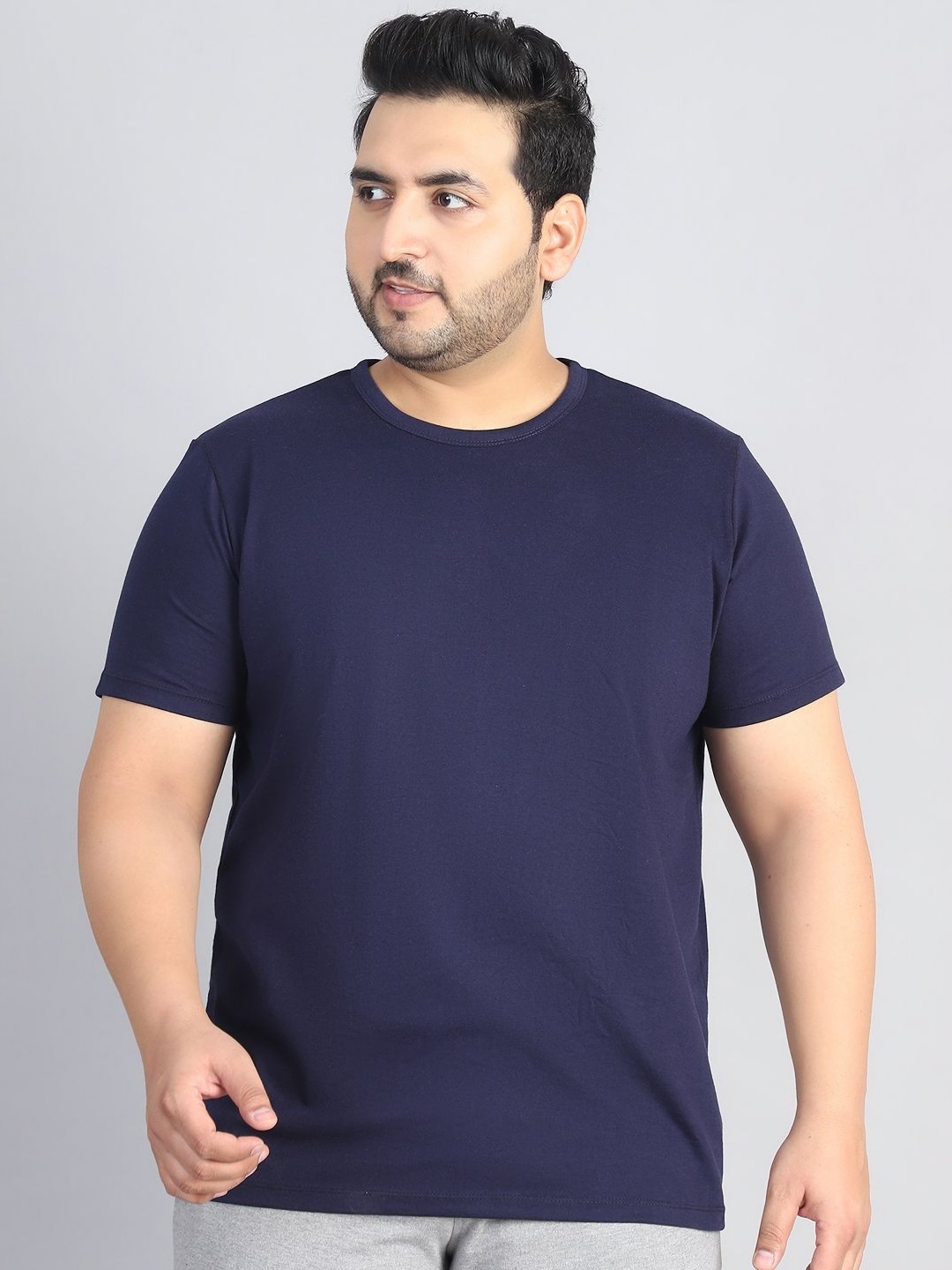 

Rute Men Solid Round Neck Plus Size Pure Cotton T-shirt, Navy blue