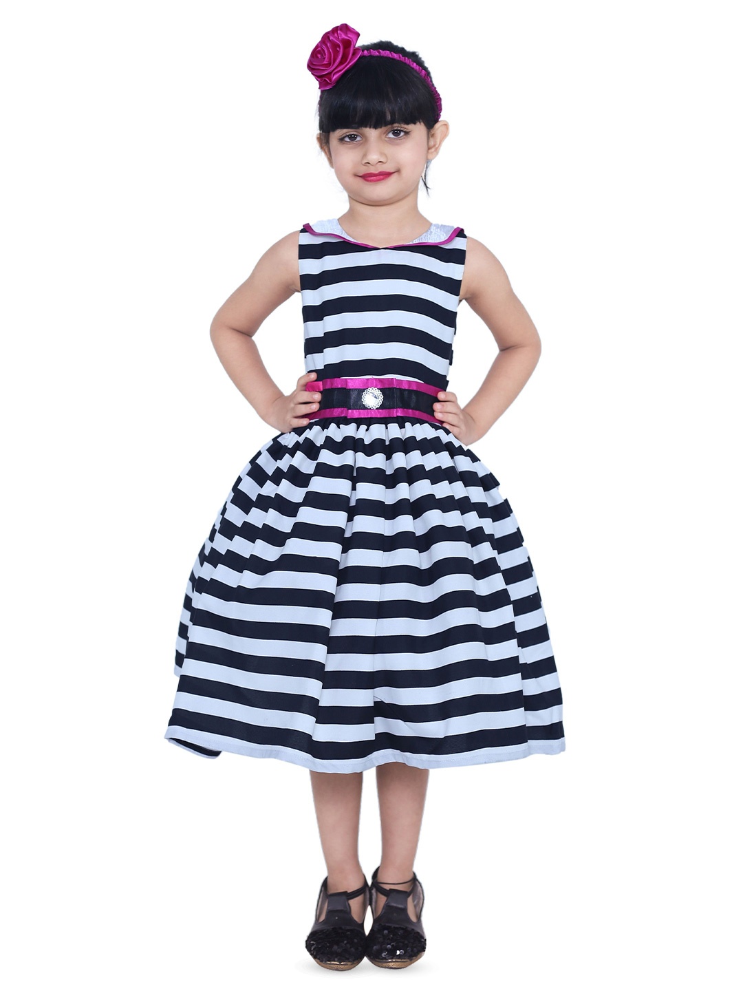 

Wish little Girls Balloon Round Neck Sleeveless Dress, Black
