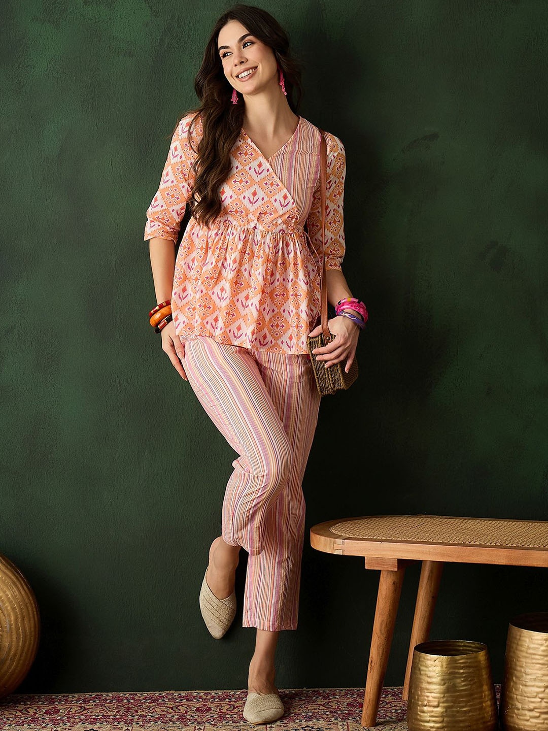 

Sangria Ethnic Motifs Printed V-Neck Pure Cotton Tunic & Trouser, Peach