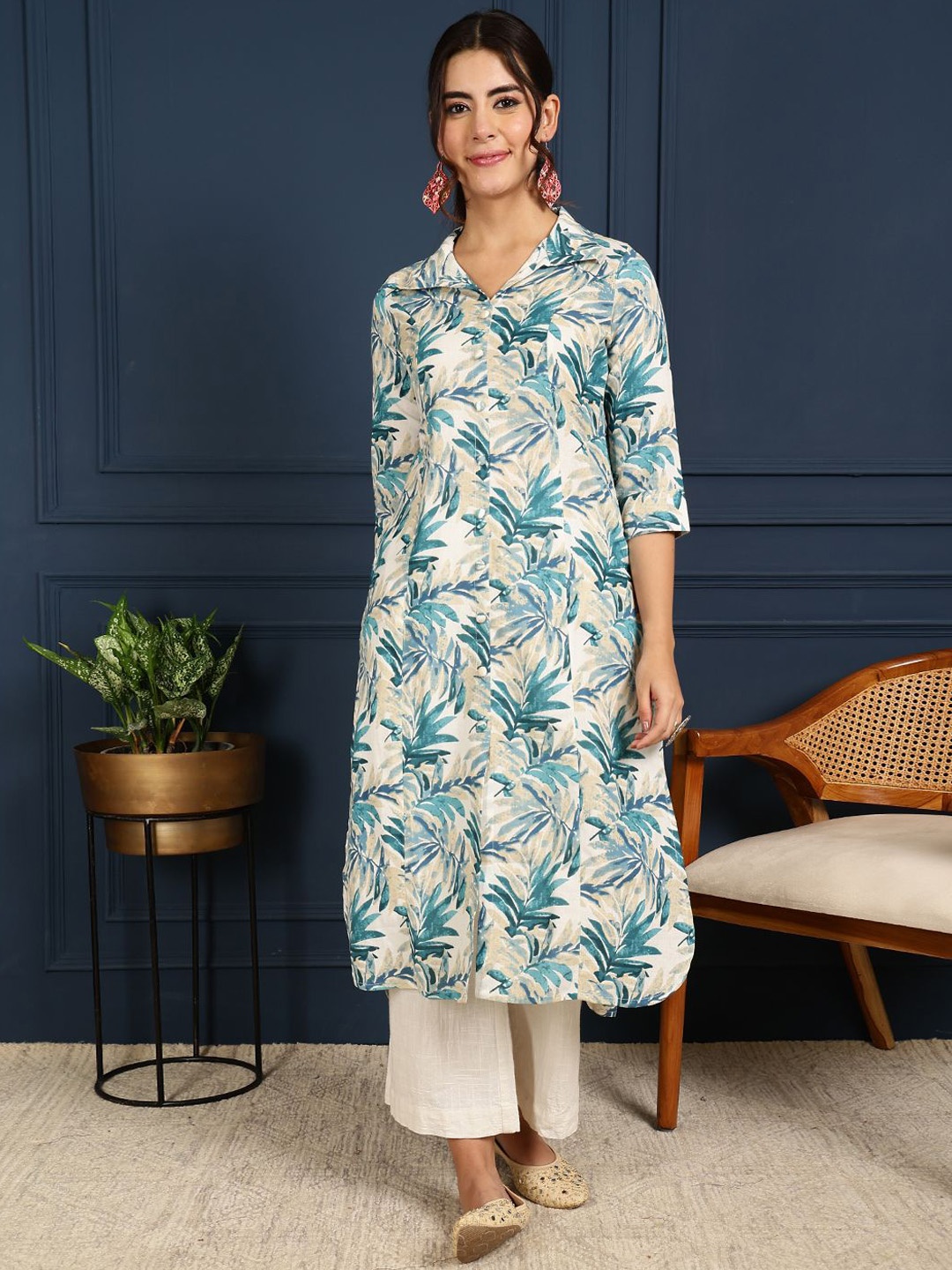 

GULMOHAR JAIPUR Floral Printed Shirt Collar Straight Kurta, Green