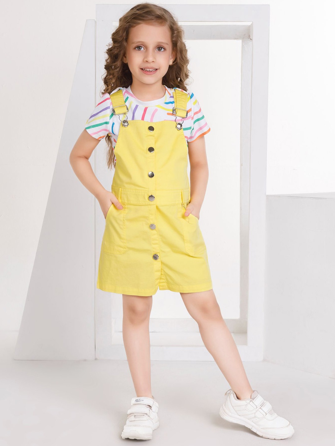 

Peppermint Girls Dungaree With Printed T-Shirt, Yellow