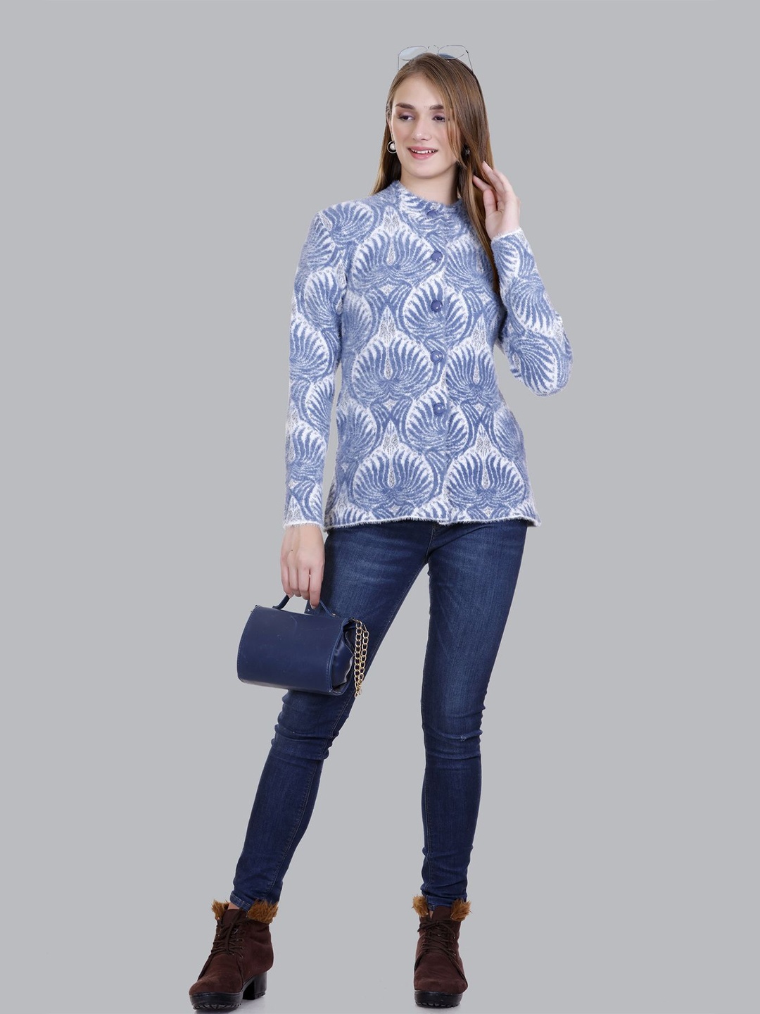 

SOSHAGUN OSWAL Women Self Design Woollen Cardigan, Blue