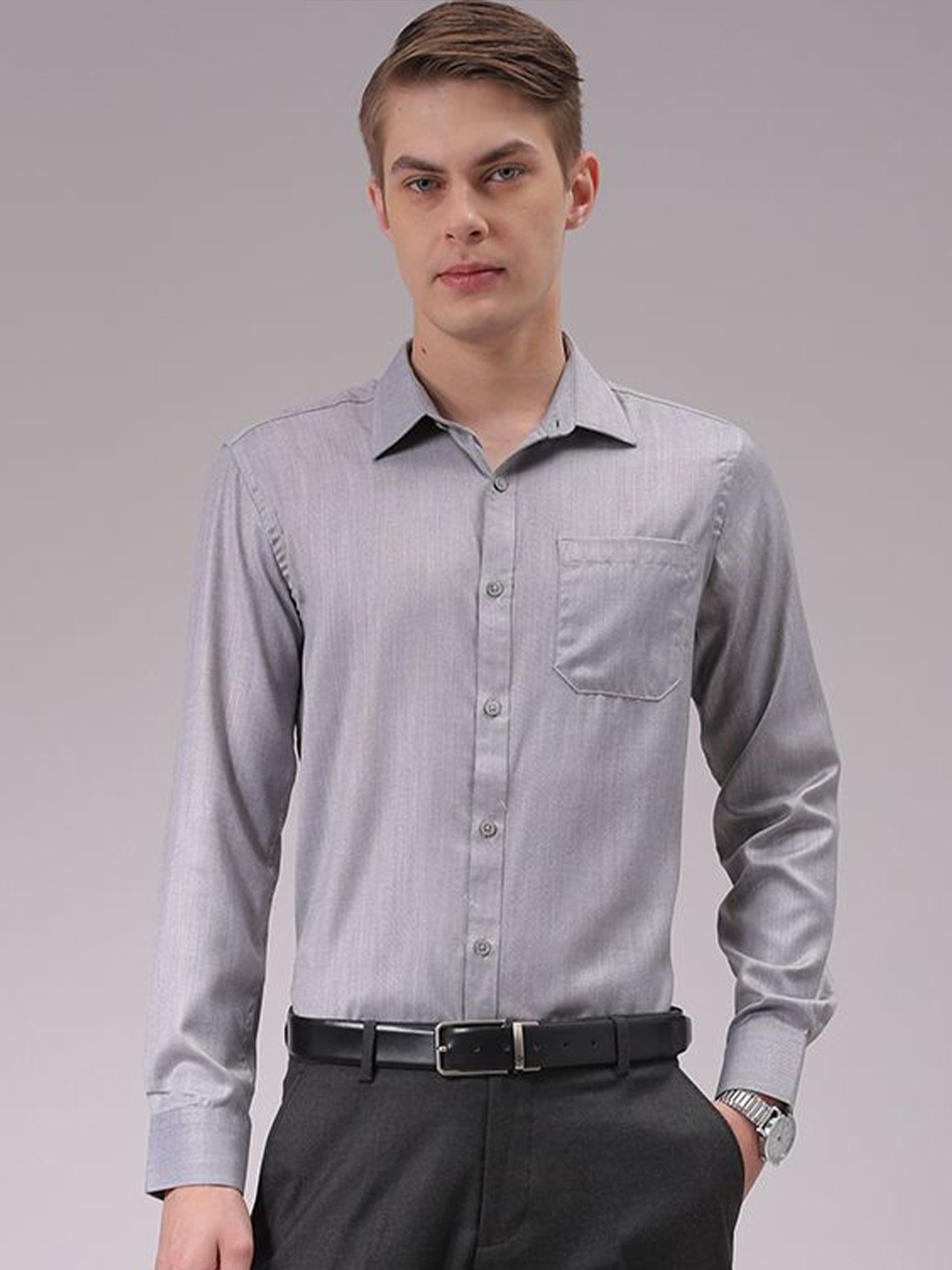 

The Indian Garage Co. X Luxe Men Cutaway Collar Solid Slim Fit Formal Shirt, Grey