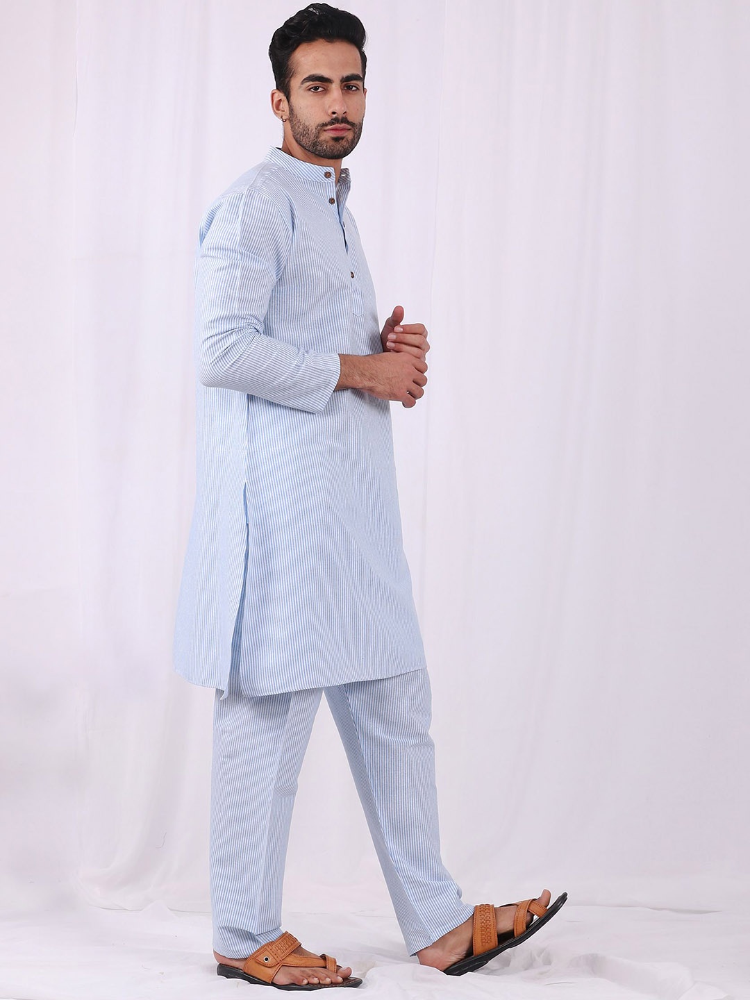 

TJORI Striped Straight Pure Cotton Kurta with Pyjama, Blue