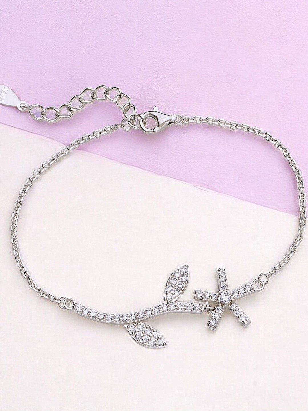 

Taraash 925 Sterling Silver Floral Leaf Stone Studded Link Bracelet
