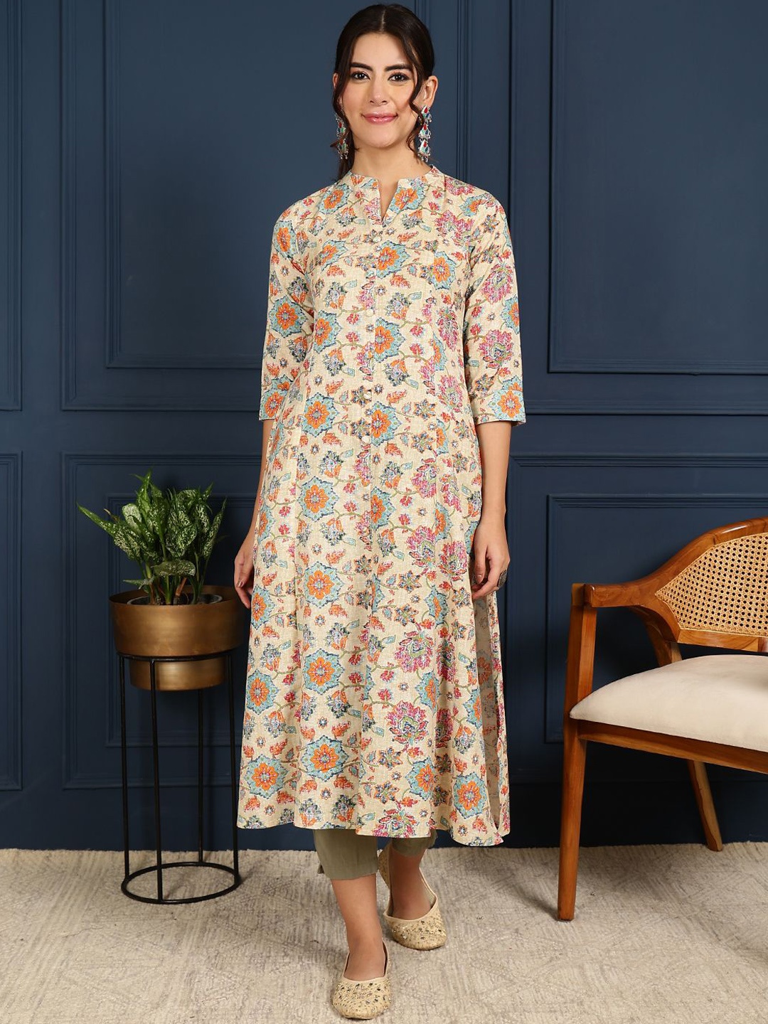 

GULMOHAR JAIPUR Floral Printed A-Line Kurta, Blue