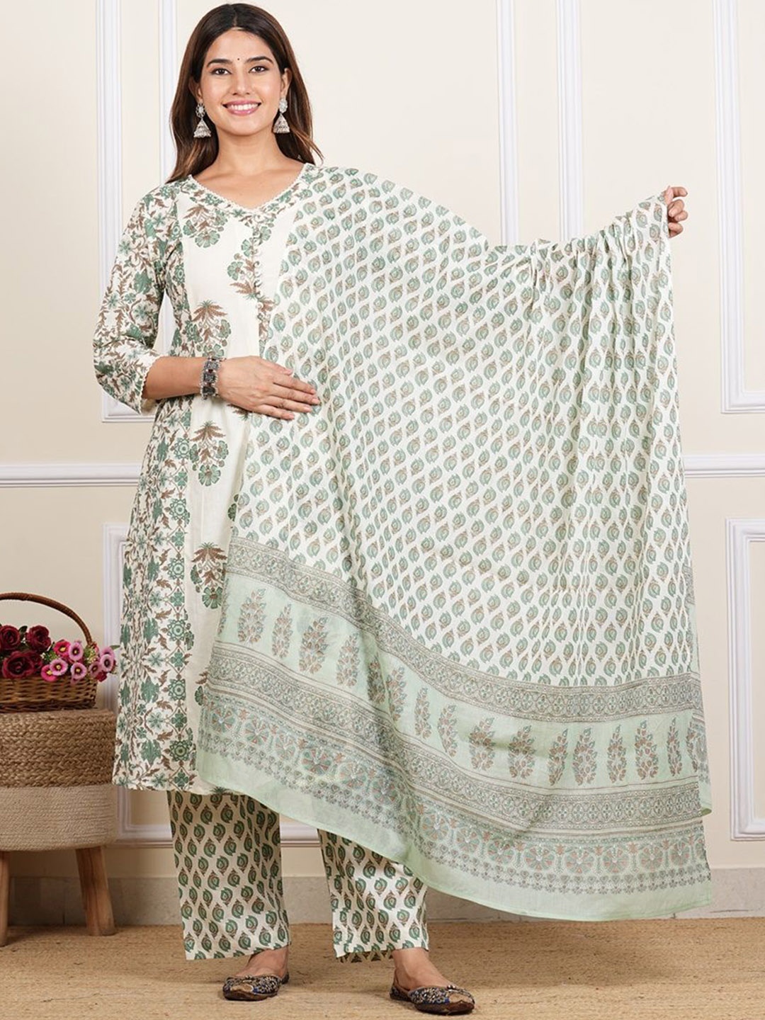 

YASH GALLERY Floral Printed Regular Pure Cotton Kurta & Trouser & Dupatta, White