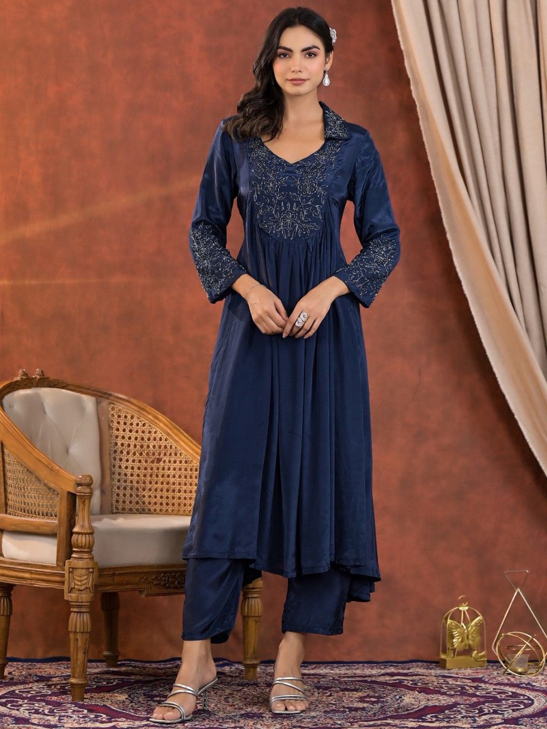 

AUTUMN LANE Women Ethnic Motifs Embroidered Empire Beads and Stones Silk Crepe Kurta with Trousers, Blue