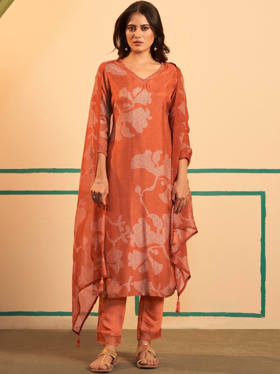 

AUTUMN LANE Women Ethnic Motifs Printed Regular Beads and Stones Kurta with Trousers & With Dupatta, Orange