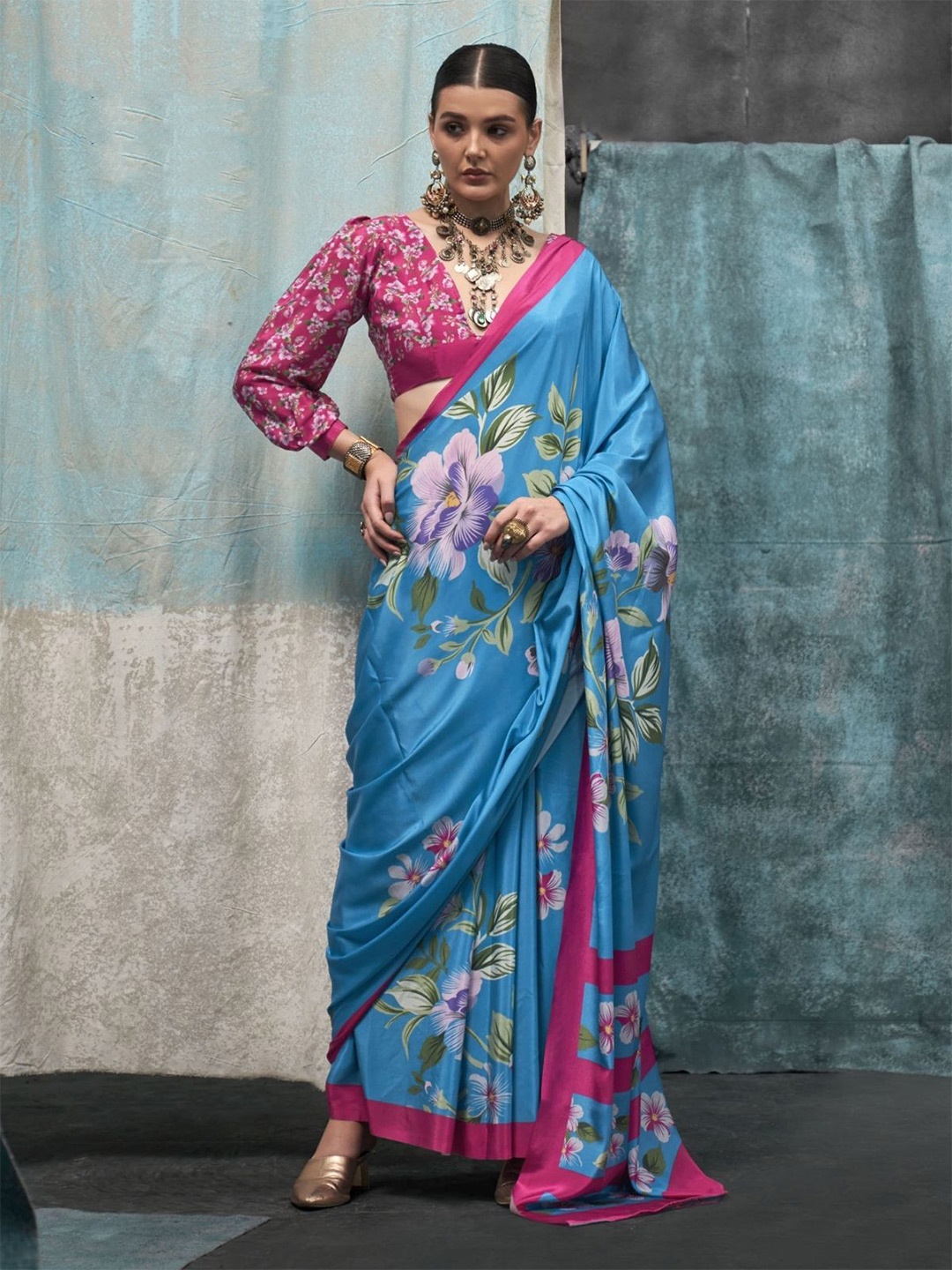 

ODETTE Floral Printed Satin Saree, Blue