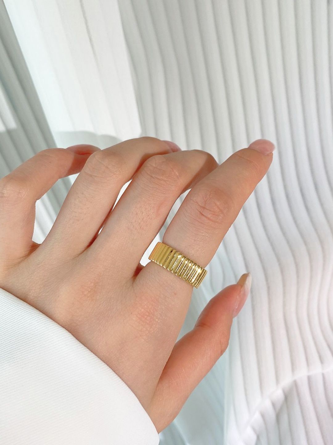 

MISS JO Gold-Plated Finger Ring