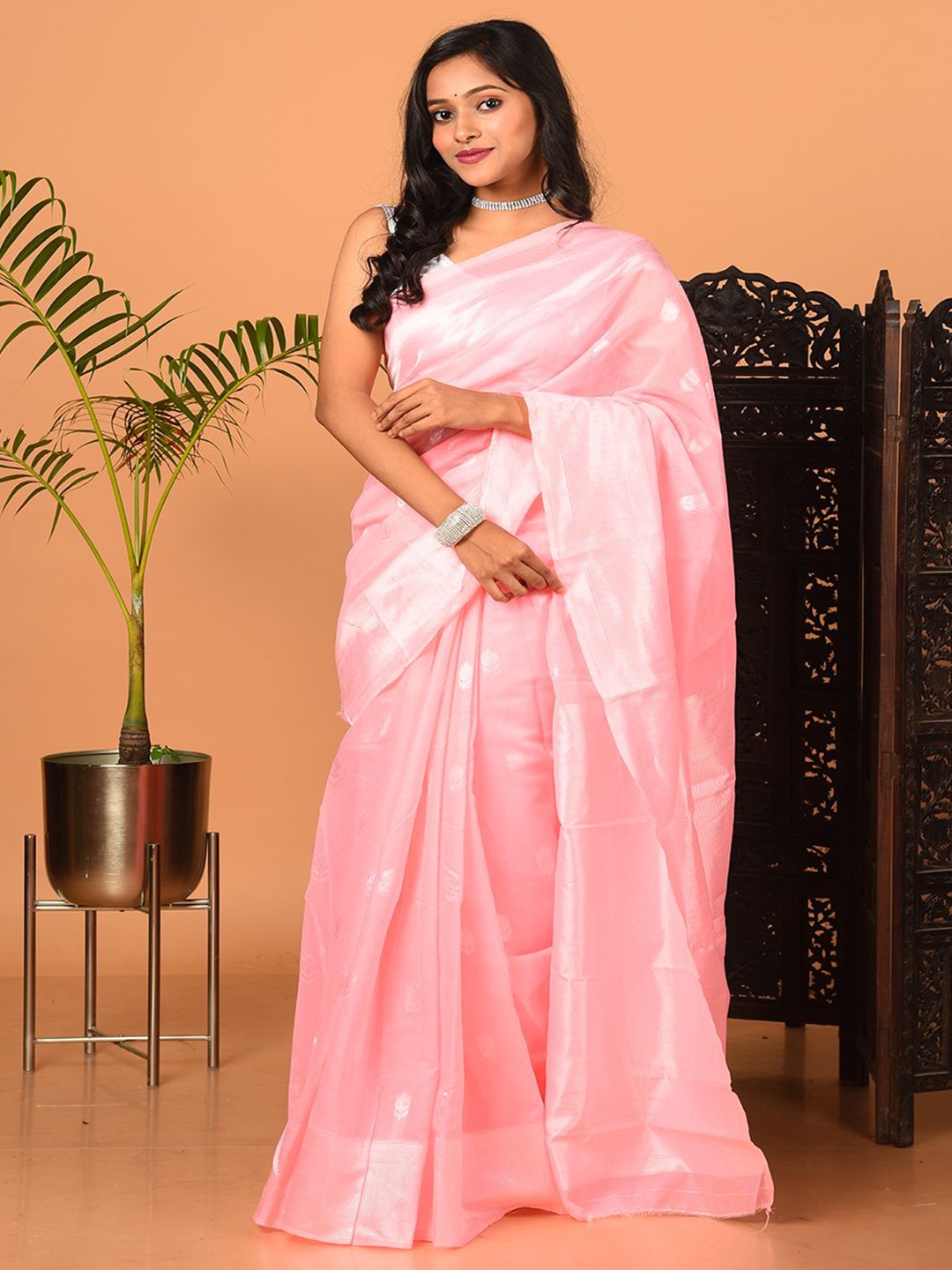 

Laa Calcutta Woven Design Zari Saree, Pink