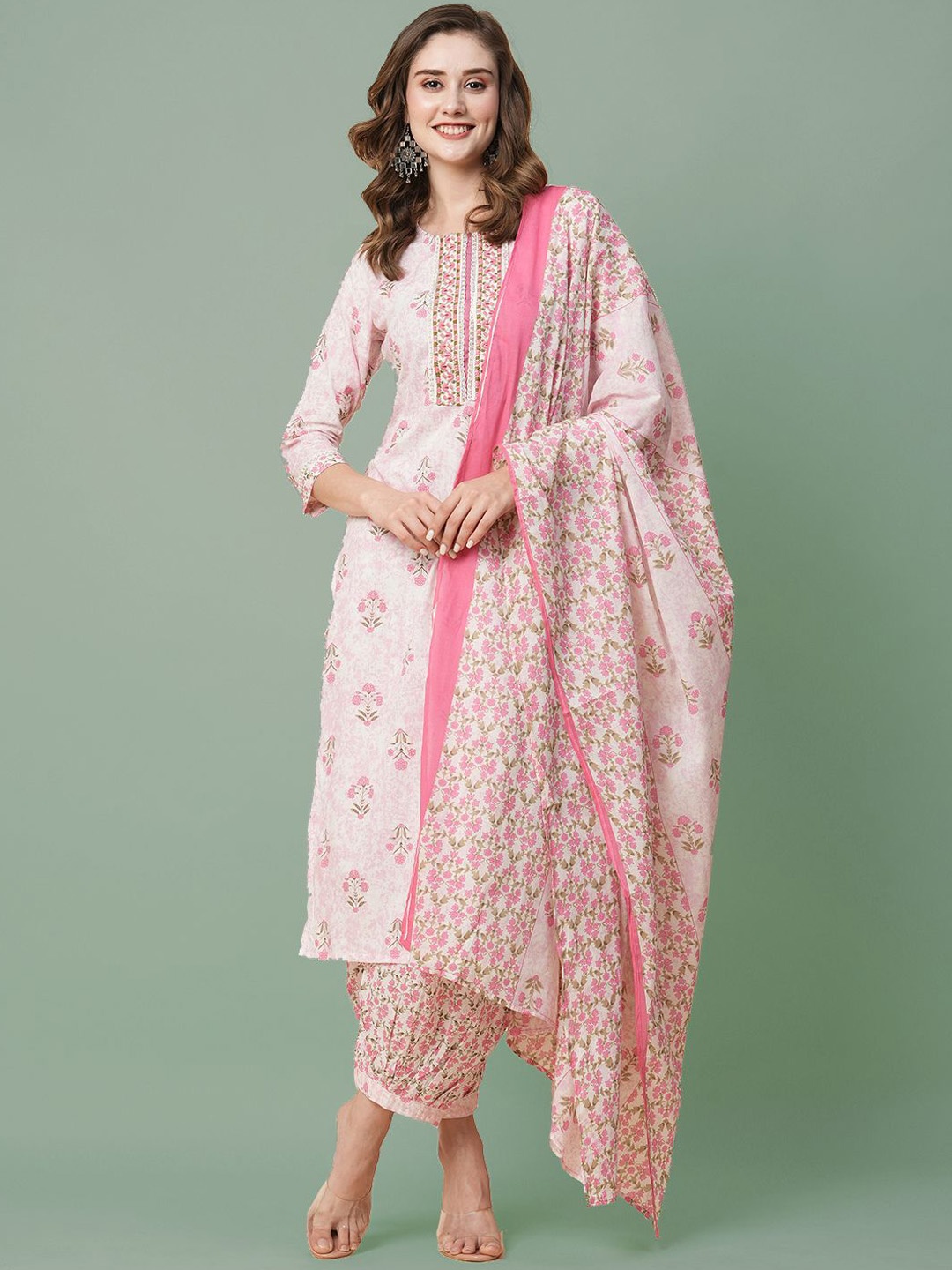 

Kiana House Of Fashion Floral Printed Pure Cotton Straight Kurta With Salwar & Dupatta, Pink