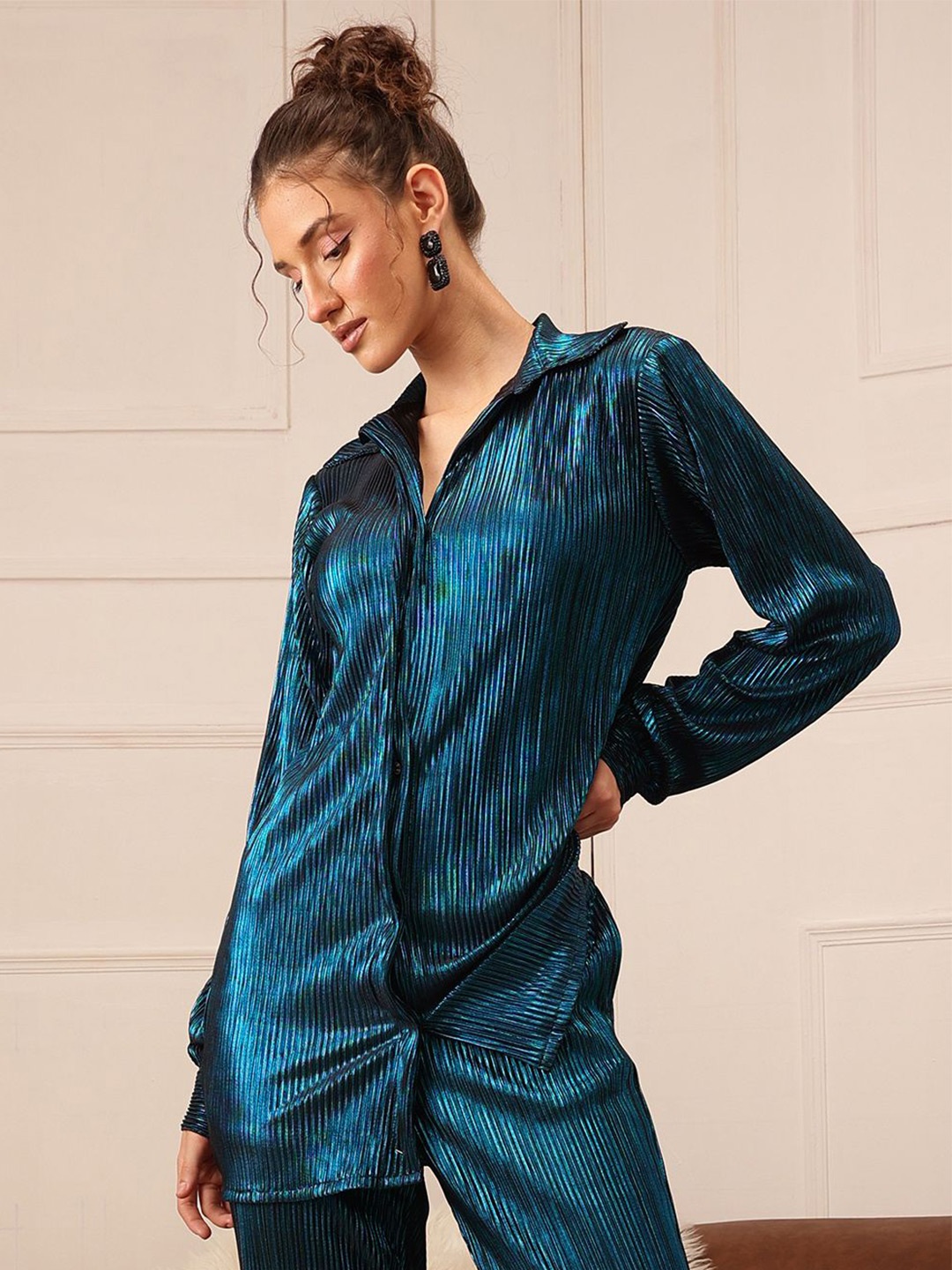 

Molly & Michel Women Spread Collar Solid Satin Party Shirt, Blue