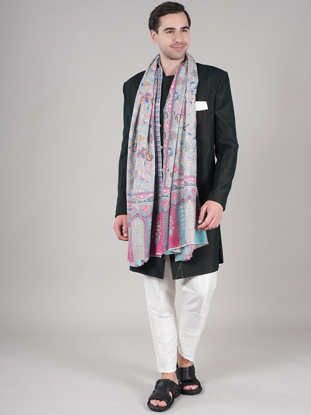 

MUFFLY Ethnic Motifs Printed Pure Wool Shawl, Blue