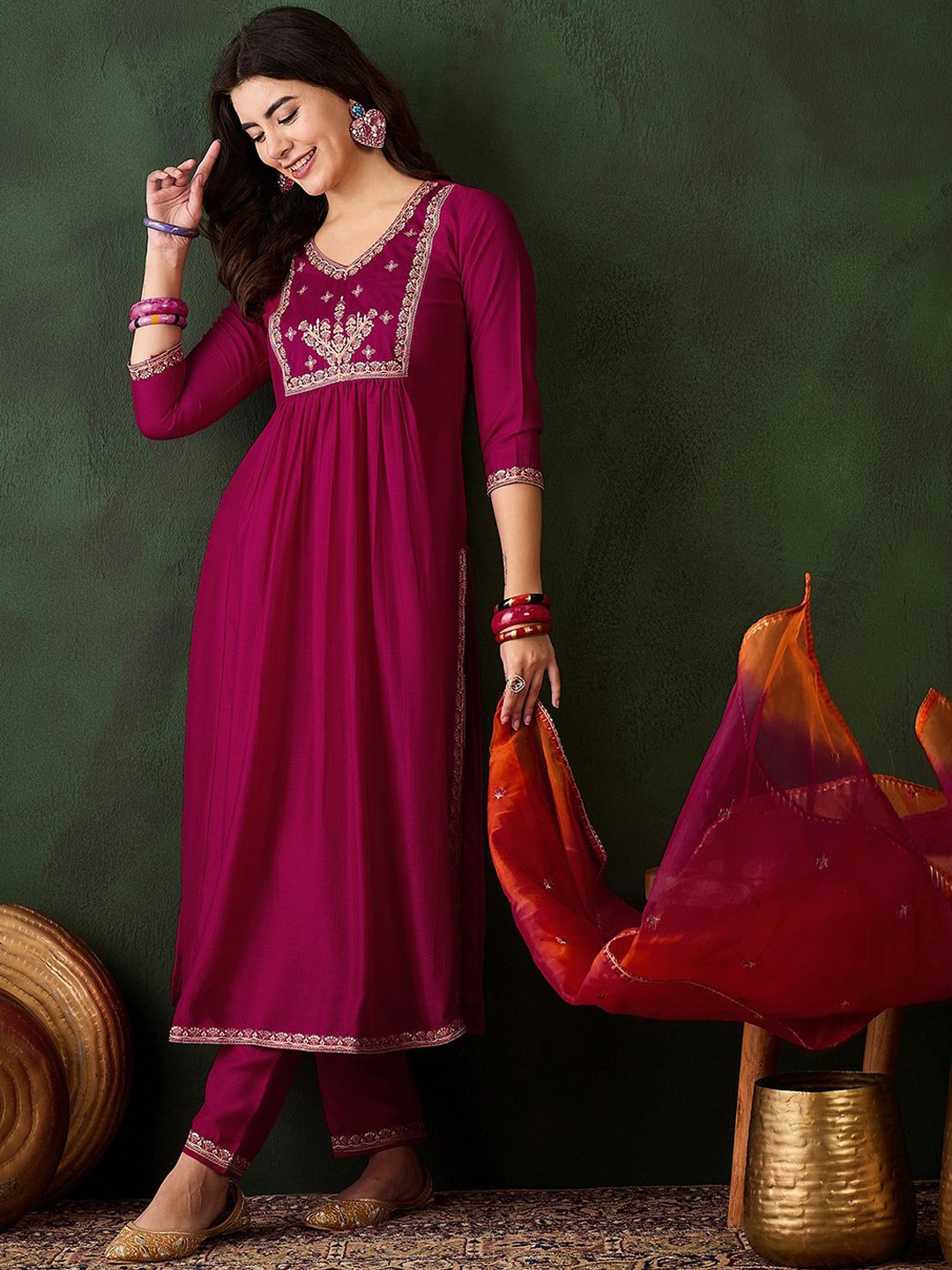 

Sangria Floral Embroidered Zari A Line Kurta With Trousers, Maroon