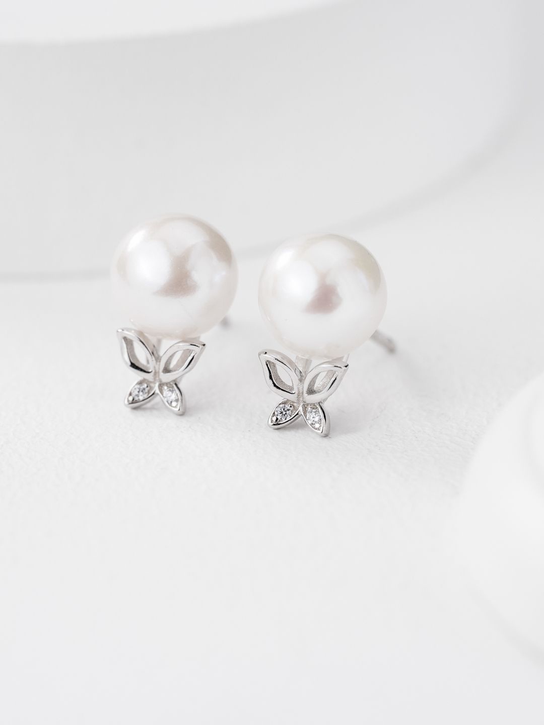 

MISS JO Contemporary Studs Earrings, Silver