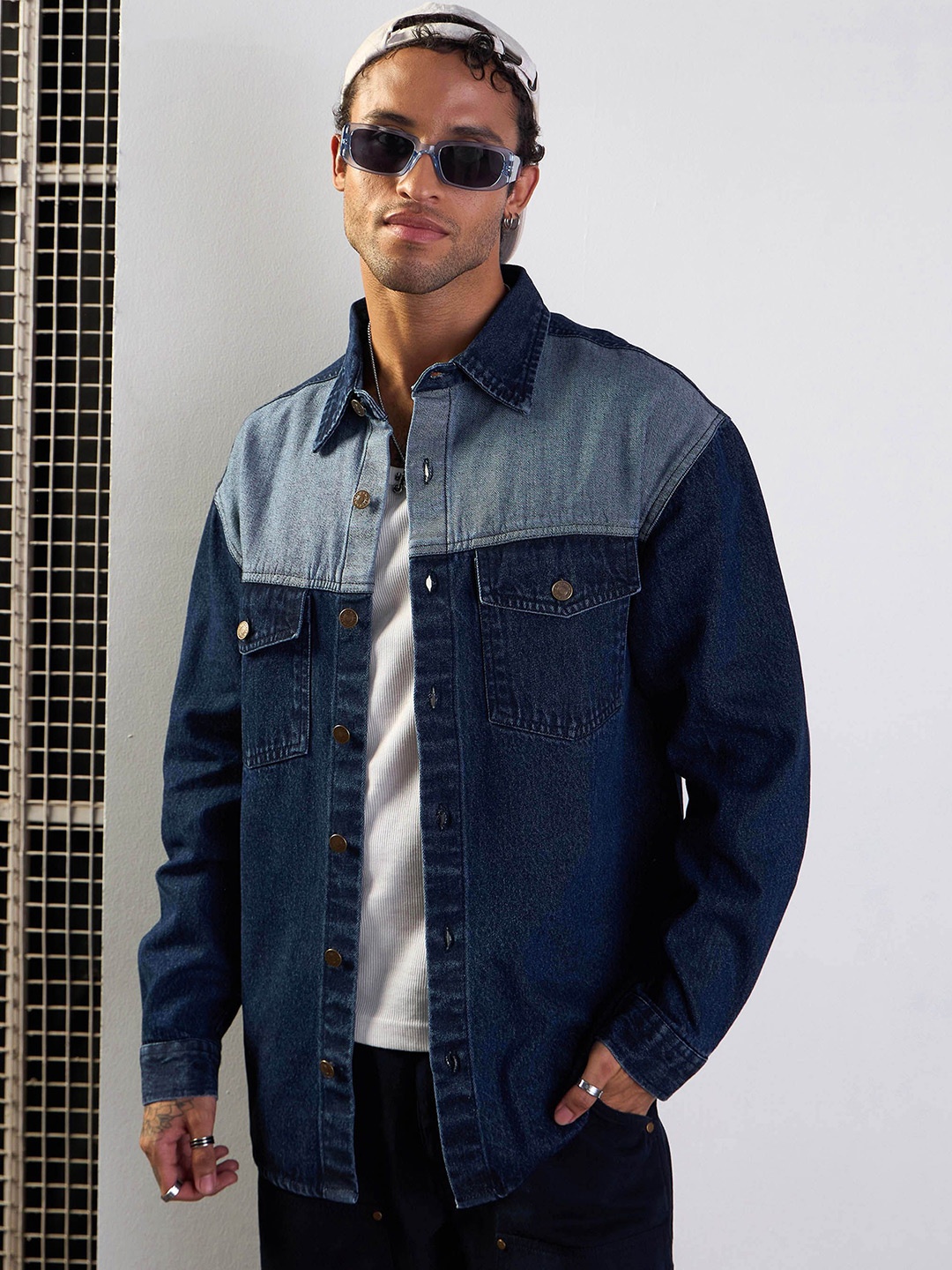 

Mascln Sassafras Men Spread Collar Colourblocked Denim Oversized Casual Shacket, Navy blue