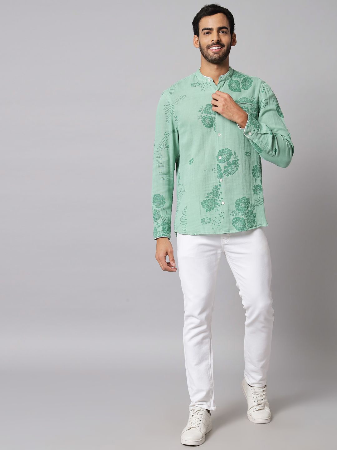 

AMBI Men Standard Band Collar Floral Printed Cotton Casual Shirt, Green