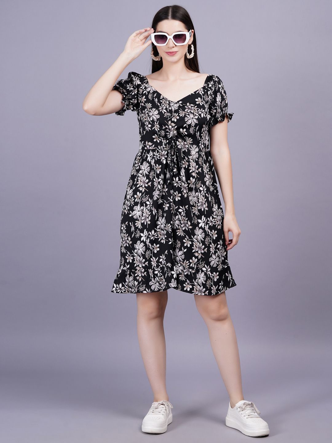 

BAESD Women Floral Printed Short sleeves Fit & Flare Dress, Black