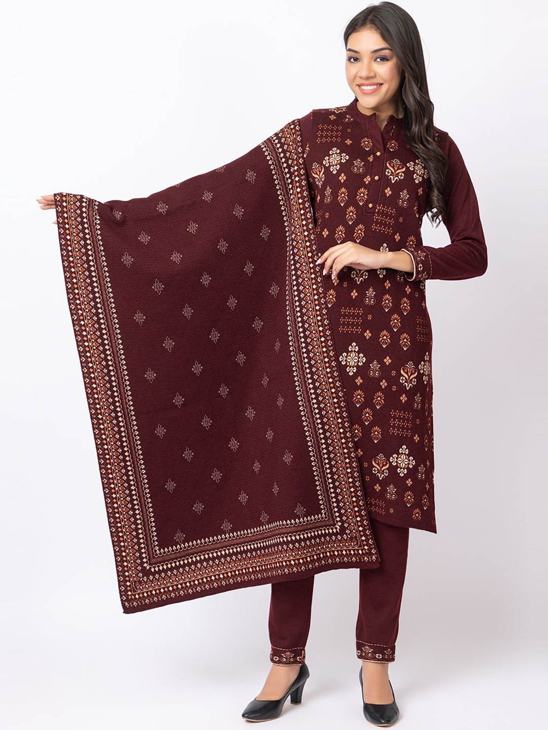 

KEIKO Floral Printed Mandarin Collar Acrylic Straight Kurta With Trousers & Dupatta, Maroon