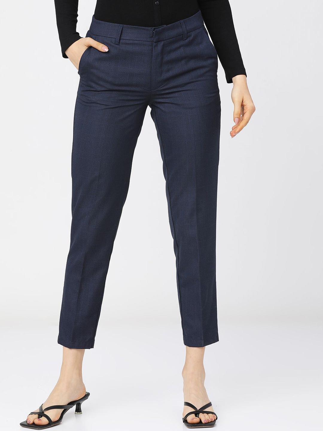 

Tokyo Talkies Women Checked Regular Fit Cigarette Trousers, Navy blue