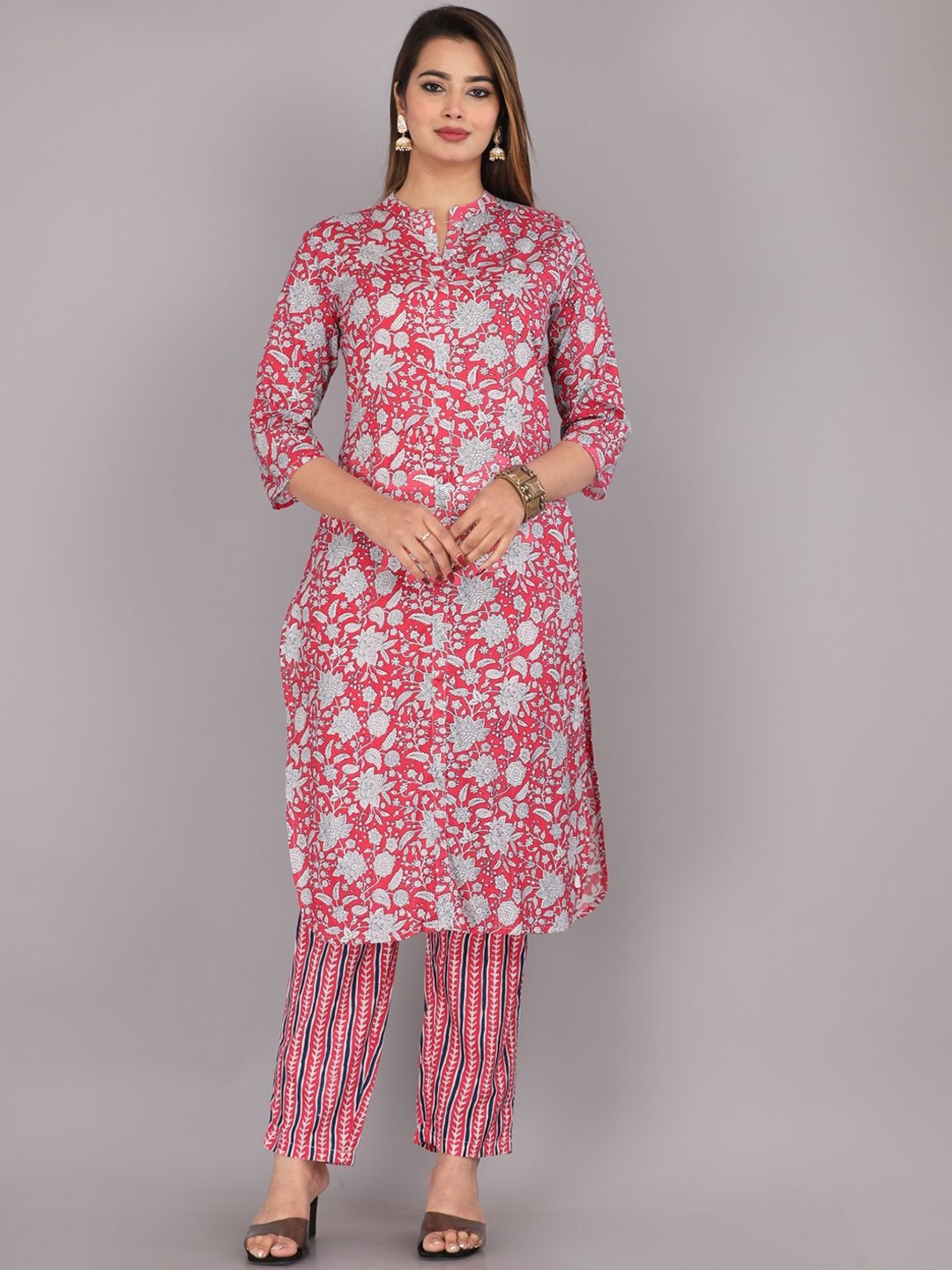 

Mehsoos Women Floral Printed Regular Kurta with Trousers, Pink