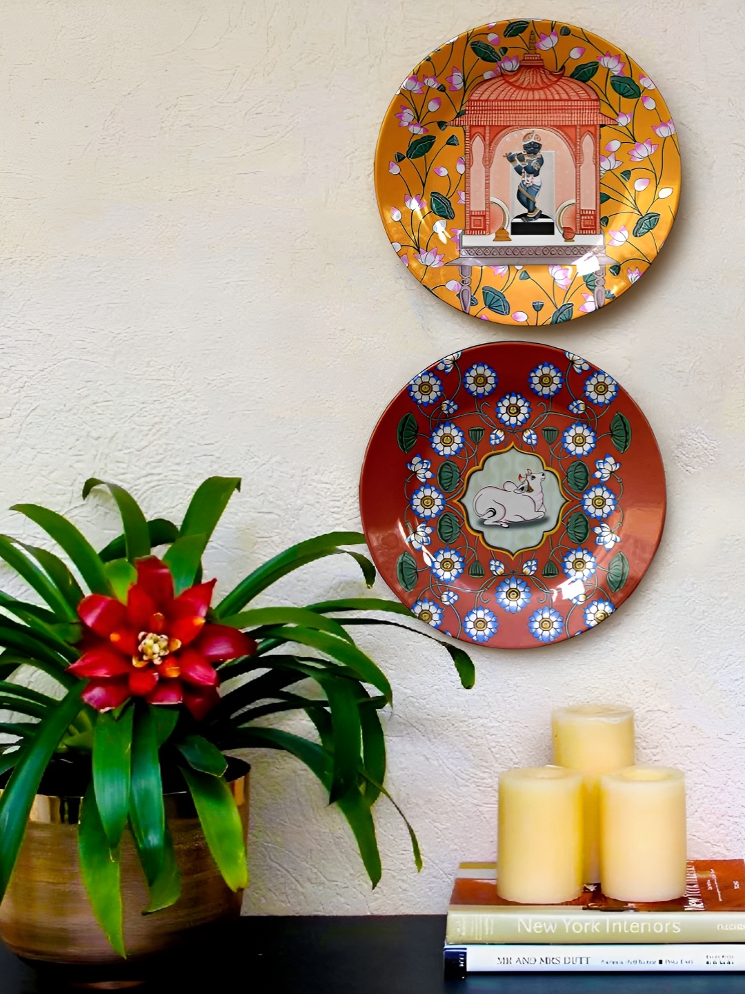 

JIKRAA Pichwari 2 Pcs Red & Green Printed Ceramic Wall Plates