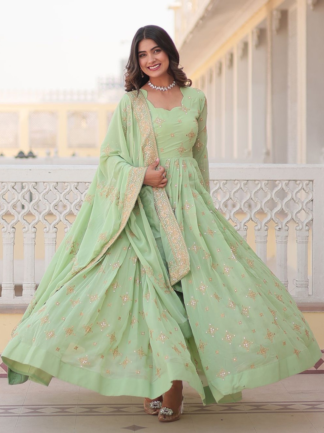 

KALINI Floral Embroidered Sequinned Georgette Anarkali Kurta WIth Dupatta, Green